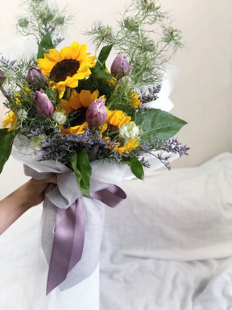 @eve.keepers on Instagram.  Pairing bright sunflowers with dyed tulips and wispy nigellas for a more interesting twist.  #bouquet #sunflower #tulips Tulips, Grad Flowers, Bouquet Sunflower, Sunflower Bouquet, Sunflower Bouquets, Flowers Bouquet, More Fun, Sunflower, Twist