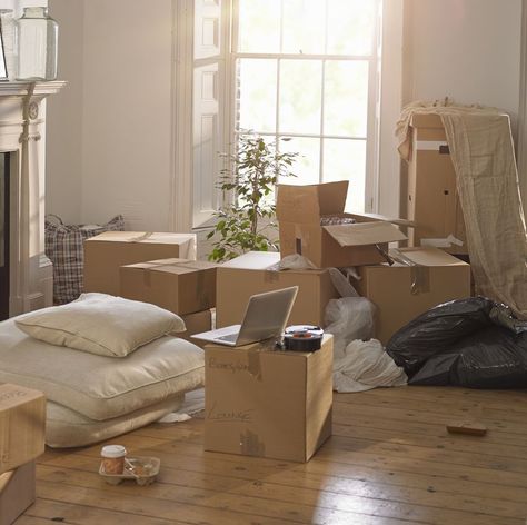 Moving Tips, Downsizing House, Cardboard Box Houses, Honeycomb Shades, Moving Home, Moving Boxes, Moving In Together, Apartment Aesthetic, Box Houses