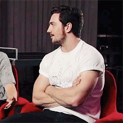 Aaron Taylor Johnson Kiss Gif, Aaron Johnson Taylor, Arron Taylor Johnson, Stark Tower, Maximoff Twins, Taylor Johnson, Kiss Gif, Superfamily Avengers, Aaron Johnson