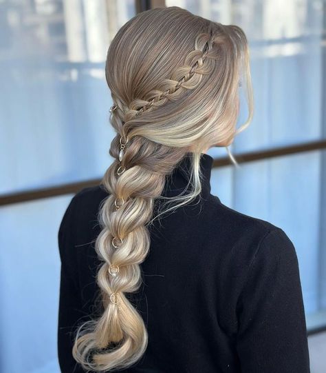 Rapunzel Braided Hair, Graduation Braids, Hair Style For Girl, Girls Hair Style, Hair Braid Styles, Royal Hairstyles, Hairstyles With Flowers, Four Strand Braids, 4 Strand Braids