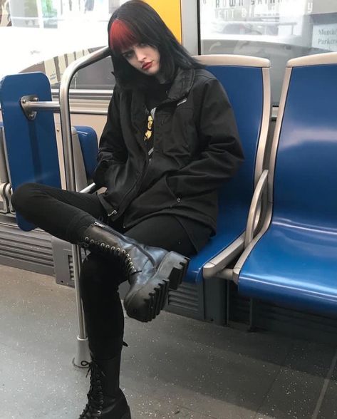 Tumblr, Winter Metalhead Outfits, Metalhead Winter Outfit, Emo Outfits Winter, Winter Alternative Outfits, Winter Emo Outfits, Metalhead Girl Outfits, Black Metal Outfit, Metal Girl Outfit