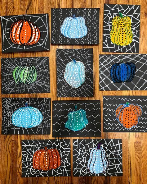 Elementary Art Fall Projects, October Art For Elementary Students, October Art Lessons Elementary, Yayoi Kusama Inspired Art, October Art Activities, Yayoi Kusama Art Project, Yayoi Kusama Pumpkin Art Lesson For Kids, Halloween Art Elementary, Pumpkin Art Activities