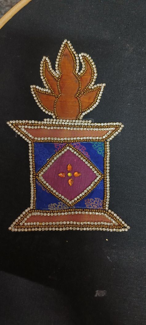 Patch work Bead stitch Patch Work With Beads, Aari Patch Work Designs Ideas, Patch Work Aari Design, Aari Patch Work Designs, Birds Embroidery, Pencil Drawings For Beginners, Bead Stitch, Latest Blouse Designs Pattern, Birds Embroidery Designs