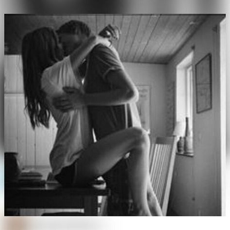 Image Couple, Romantic Couples Photography, Romantic Images, Couples Images, Cute Couples Kissing, Kissing Couples, Relationship Goals Pictures, Photo Couple, Cute Relationship Goals