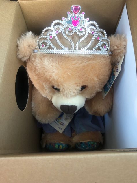 Bd Present Gift Ideas, Birthday Build A Bear, Sweet Sixteen Present Ideas, 17 Birthday Present Ideas, Stuff I Want For My Birthday, 17 Birthday Gifts, Princess Birthday Aesthetic, Birthday Gifts To Ask For, Lowkey Birthday Ideas