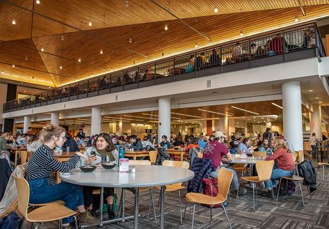 Bates College offers upper-class cuisine to students and public College Dining Hall, Lion Story, Bates College, Panang Curry, Campus Events, Jerk Seasoning, Brick Oven, Student Body, College Fun