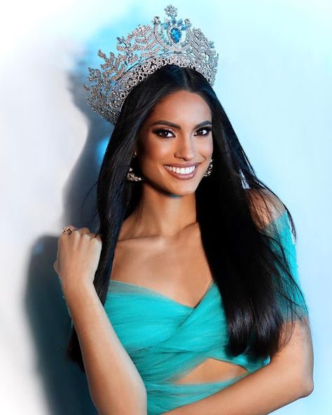 Modelling Poses, Miss Universe Puerto Rico, Miss Puerto Rico, Type Of Content, Modeling Poses, Hollywood Dress, Miss Grand, Costume Tutorial, Miss Usa