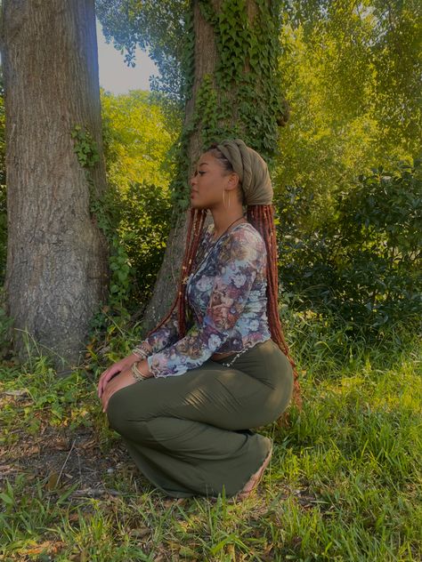 Black Earth Girl Aesthetics, Hippies, Rainecore Aesthetic, Earthy Girl Outfits Black Women Summer, Earth Tone Outfit Black Women, Bohemian Style Black Women Outfits, Earthy Summer Outfits Black Women, Essence Music Festival Outfits, Earth Boho Outfits