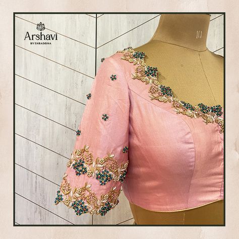 Short Sleeve Blouse Design, Latest Blouse Designs Pattern, Sleeves Embroidery, Latest Model Blouse Designs, New Saree Blouse Designs, Fancy Sarees Party Wear, Cutwork Blouse Designs, Lehnga Designs, Maggam Work Blouse Designs