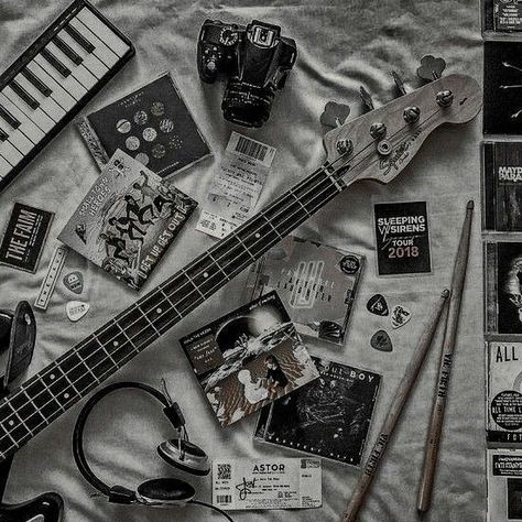 Aesthetic Electric Guitar, Mood Tiktok, Rock Aesthetic, Band Rock, Pola Kartu, Sudoku Puzzles, Music Mood, Music Aesthetic, + Core + Aesthetic