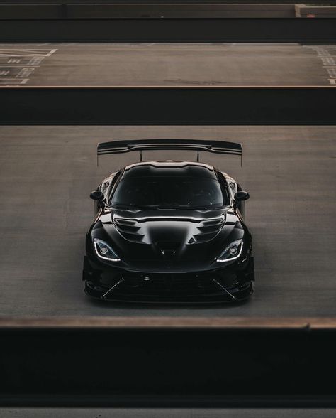 Dodge Viper ACR by c.j.n.photography via instagram Dodge Viper Acr, Viper Acr, Custom Bobber, Dodge Viper, Automotive Art, Car Photography, Sports Cars, Dodge, The Dreamers