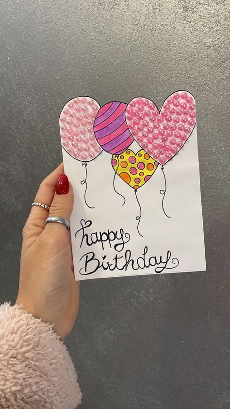 Happy Birthday Handmade Gift, Happy Birthday Card Friend, Birthday Drawing Ideas For Mom, Happy Birthday Cards Mom, Happy Birthday Diy Card Creative, Birthday Card Inspo For Mom, Diy Gift Cards Ideas Happy Birthday, Birthday Card For Sister Diy, Happy Birthday Mom Ideas