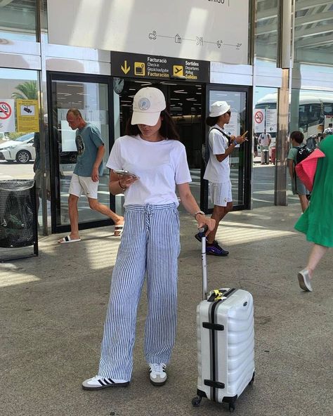 Comfy Airport Outfit, Airport Outfit Summer, Airport Travel Outfits, Thailand Outfit, Airplane Outfits, Outfits Sommer, Airport Outfits, 여름 스타일, Europe Outfits