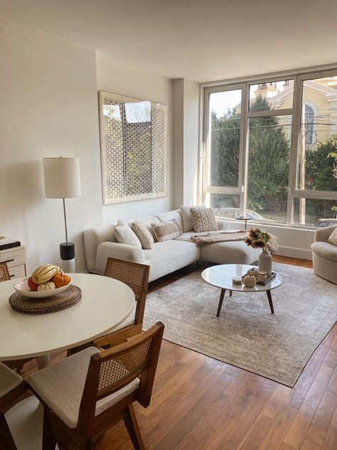 Living Room Dining Room Small Space, Small Condo Living Room And Dining, Cosy Living Room Apartment, Loveseat And Couch Layout, Small Living Room With Dining Table And Sofa, Cute Apartment Aesthetic Cozy, Aesthetic Apartment Dining Room, Cozy Condo Decor, Living Room In Apartment Ideas