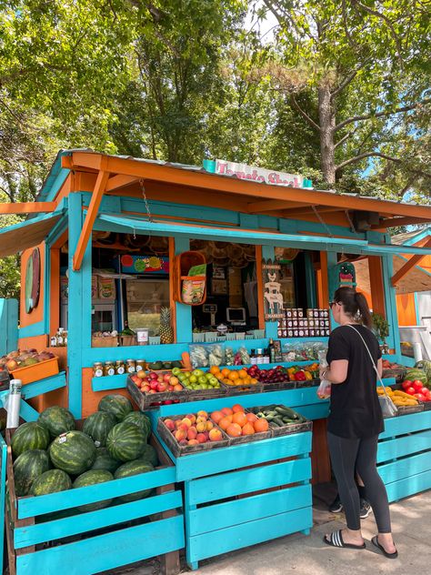 Roadside Fruit Stand, Fruit Kiosk Design, Tropical Fruit Stand, Food Shack Design, Small Fruit Shop Design, Snack Shack Ideas, Fruit Stand Ideas, Fruit Stand Aesthetic, Fruit Kiosk