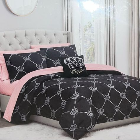 California King 8 Piece Bed Set Black W/ Embroidered Grey Crown & Gold “Juicy Couture” Cursive Spell Out - 1 Decorative Pillow Black W/ Grey Crown Design -2 Pillow Shams - 1 Comforter Pink W/ White “Juicy Couture” Cursive Spell Out - 2 King Pillow Cases - 1 Fitted Sheet - 1 Flat Sheet Send Offers! Pink And Black Bed Set, Black And Pink Comforter Sets, Juicy Couture Bedding Set, Cute Black And White Bedroom Ideas, Juicy Couture Bed Set, Black And Pink Bedding, King Bed Set, White Juicy Couture, Pink Comforter Sets