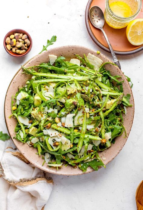 Shaved Asparagus Salad, Asparagus Salad Recipe, Lemon Salad Dressings, Shaved Asparagus, Salad Appetizer Cups, Thanksgiving Salad Recipes, Grilled Asparagus Recipes, Thanksgiving Salad, Lemon Salad