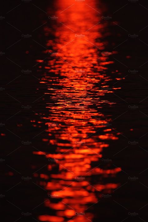 Reflex Camera, Photograph Reference, Sun Aesthetic, Brown Water, Photo Simple, Red Water, Landscaping Images, Still I Rise, The Setting Sun