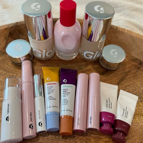 Glossier Makeup Lot - Free Bubble Bags! Stretch Concealer, Glossier Makeup, Boy Brow, Glossier You, Glossy Makeup, Brow Lash, Balm Dotcom, Pink Bubbles, Bubble Bag