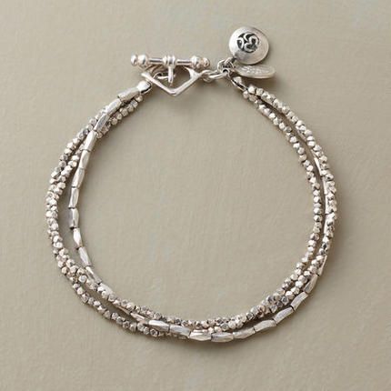 SERENITY BRACELET Pulseras Diy, Bijoux Diy, Jewelry Projects, Sterling Silver Bead, Silver Bracelets, Silver Beads, Beautiful Bracelet, Handmade Bracelets, Sterling Silver Bracelets