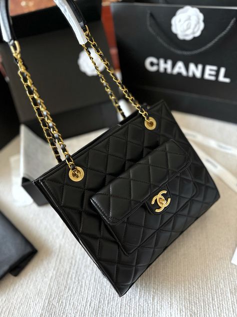 Stylish Carry - CNL3 Bags - 002 A+ Excellent Quality; Contact us if you've any questions in your mind. Chanel Bags, Tas Chanel, Chanel Tote, Hermes Kelly 28, Bv Bag, Gold Ounce, Crossbody Tote, Black Handbags, Chanel Bag