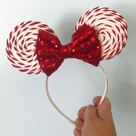 Diy Disney Ears Christmas, Diy Mickey Ears Christmas, Christmas Headbands Diy, Disney Christmas Ears Diy, Christmas Disney Ears Diy, Christmas Mickey Ears Diy, Disney Headbands Diy, Diy Christmas Mickey Ears, Christmas Minnie Ears