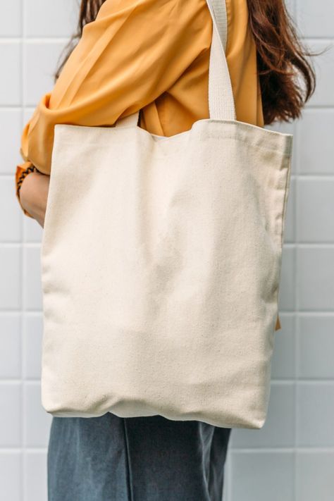 Save the climate and boost your wellbeing by making this simple lifestyle change. Painted Tote, How To Make Drawing, Eco Friendly Bags, Pen Gift, Handmade Handbags, Market Shopping, Friend Outfits, Sustainable Materials, Diy Bag