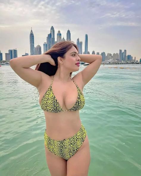 Nehhaa Malik's Summer Splendor Turn Heads | Nehhaa Malik's Summer Splendor Turn Heads Neha Malik, Boyfriend Instagram, Funny Jokes For Adults, Curvy Model, Curvy Models, Indian Model, Indian Models, Insta Models, Blonde Beauty