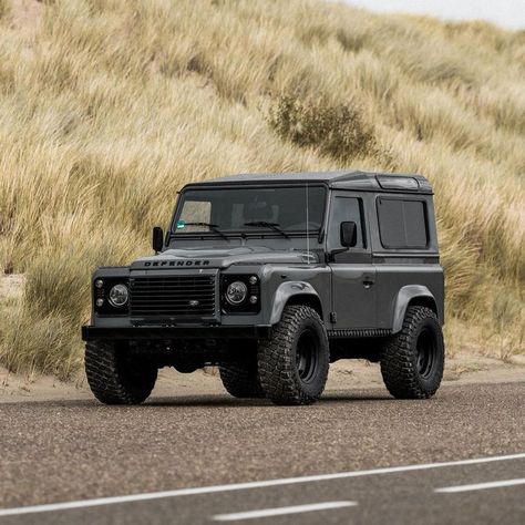 A new shade of style is on the horizon. The GL-2 taillight for the Land Rover Defender is set to modernise the iconic vehicle late 2023, register your interest at www.glohh.com/pages/gl-2 #glohh #landrover #landroverdefender #defender #led #taillight #lr #gl2 Defender Car, Manifest Board, Jimny Suzuki, Dream Car Garage, Cars Land, Landrover Defender, Land Rover Discovery Sport, Land Rover Defender 90, Range Rover Classic