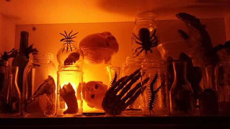 Easy Halloween decoration: jars full of doll parts and bugs | Manning Makes Stuff Halloween Insane Asylum Decorations, Haunted Asylum Ideas, Hospital Halloween Party, Morgue Decorations, Haunted Asylum Decorations, Haunted Hospital Decorations, Halloween Hospital Theme, Asylum Decorations, Asylum Halloween Party