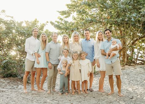 Family Beach Pictures Sage Green, Beach Family Photos Large Group, Beach Family Photos Outfits 2023, Beach Family Photos Blue And Green, Big Family Beach Pictures Outfits, Neutral Beach Pictures, Coastal Family Pictures, Earth Tone Beach Family Photos, Beach Large Family Photos Outfits