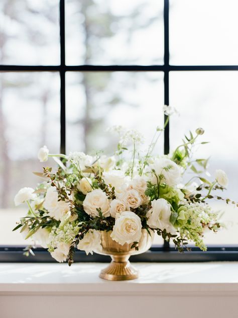 Fall Neutral Floral Arrangements, Olive Branch Centerpiece Wedding, March Flower Arrangements, Wedding Table Centerpieces Flowers, Table Centerpieces Flowers, White Wedding Flower Arrangements, White Flower Centerpieces, Centerpieces Flowers, White Wedding Centerpieces