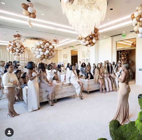 Neutral Attire, Malika Haqq, Shower Photos, Baby Shower Decorations Neutral, Bear Baby Shower Theme, Baby Shower Deco, Luxury Sports Cars, Teddy Bear Baby Shower, Baby Shower Inspiration