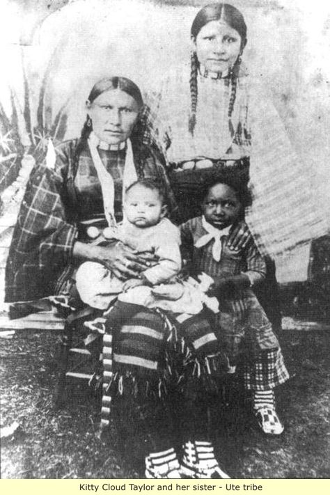 Mississippians: and other Ancient Black Americans African Americans, Black Indians, Wilde Westen, Native American Peoples, Native American Heritage, Native American Women, We Are The World, Indian History, Foto Vintage