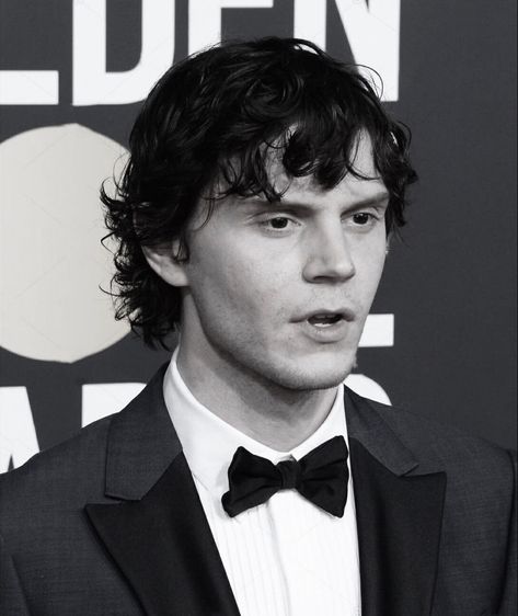 Evan Peters, evan peters dark hair, evan peters black hair Evan Peters, Evan Peter, Kyle Spencer, Ahs Cast, Peter Maximoff, The Perfect Guy, American Horror, American Horror Story, Celebrities Male