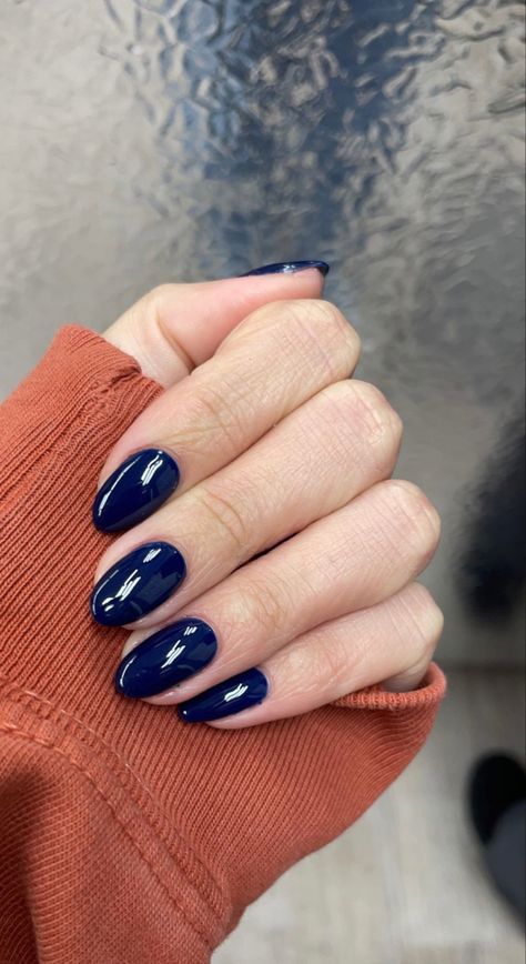 Winter Nails One Color, Berry Blue Nails, Vintage Blue Nails, Dark Blue Shiny Nails, Dark Blue Navy Nails, Navy Blue Nails Oval, Navy Color Nails, Navy Oval Nails, Navy Blue Round Nails