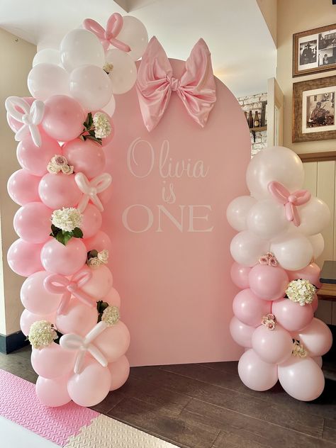 How To Throw the Perfect Bow Themed Party — Zhuzh It Up Natal, Soft Party Decoration, Bow Graduation Party, 1st Birthday Bow Theme, Bow Decorations Party, Bow Themed First Birthday Party, Bows Birthday Party Ideas, Bow Birthday Theme, Coquette Graduation Party