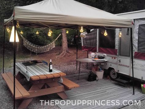 Pop Up Camper Remodel - I love the inside remodel of this pop up camper, but the outdoor setup is awesome, too. #campinghacks #popupcamper #campingwithkids Pop Up Camper Makeover, Pop Up Camper Remodel, Tent Trailer Remodel, Campsite Setup, Popup Camper Remodel, Pop Up Trailer, Wallpaper Luxury, Camper Hacks, Camping Set Up