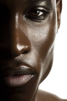 black Male Model Face Shot | Remi Alade-Chester - the Fashion Spot ... Dark Skin Models, Male Model Face, Black Male Models, Dark Skin Men, Gorgeous Black Men, Cute Black Guys, Model Face, Men Model, Male Portrait