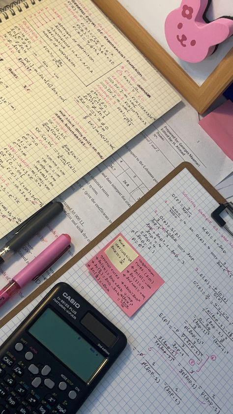 #study #studymotivation #studying #pink #notes #studynotes #schoolnotes #aestheticnotes Organisation, Studying Aethstetic, That Girl Study, Math Study Motivation, Cute Studying, Aesthetic Study Pics, Pink Study Aesthetic, Study Fits, Study Vision Board