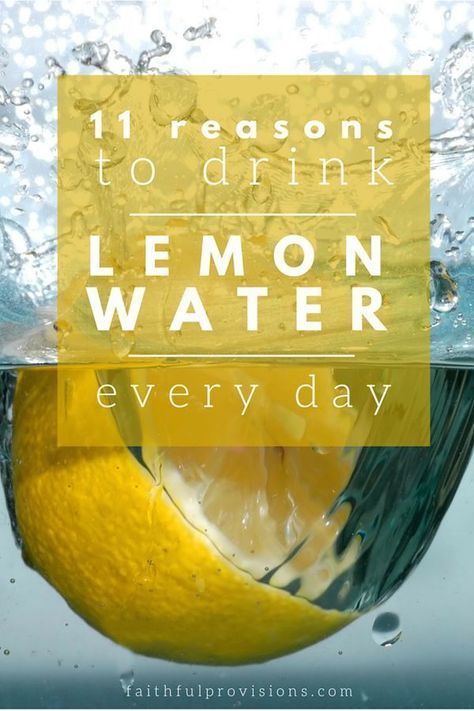 Detox Drinks, Lemon In Water, Drink Lemon Water, Warm Lemon Water, Drinking Lemon Water, Lemon Water, Detox Smoothie, Gym Rat, Health Remedies