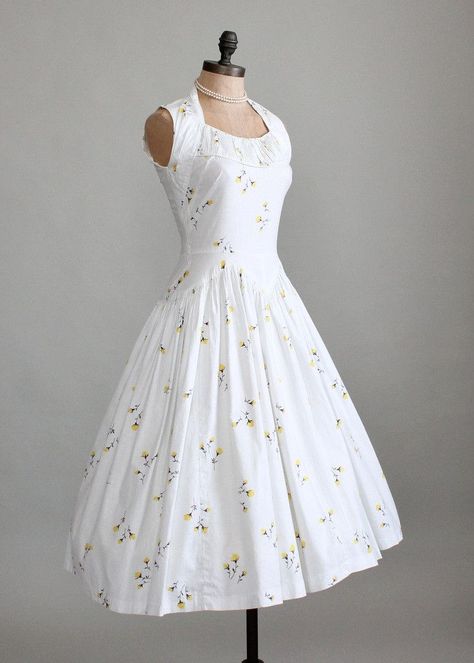 White Cotton Sundress, Sundress Designs, 1950s Summer Dress, Flare Dress For Wedding Guest, Cute Dress Designs, 1950s Sundress, Vintage Dress Outfit, Sundress Vintage, Australia Vintage