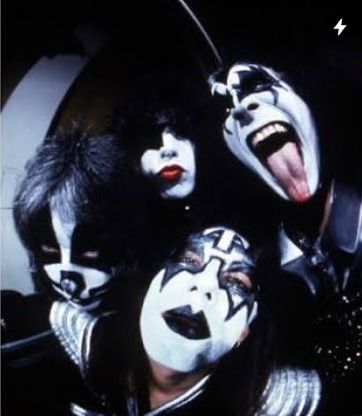 Kiss Group, Paul Kiss, Banda Kiss, Eric Singer, Kiss Concert, Rockstar Aesthetic, Eric Carr, Rock Band Posters, Kiss Army