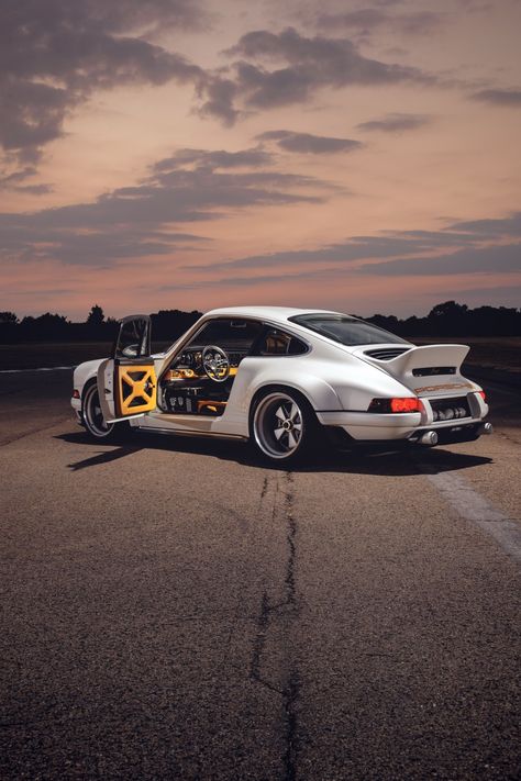 Singer-Williams DLS Porsche Porsche Gt2 Rs, Singer Porsche, Singer Vehicle Design, Ferdinand Porsche, Porsche 964, Porsche 944, Vintage Porsche, Vw Porsche, Classic Porsche