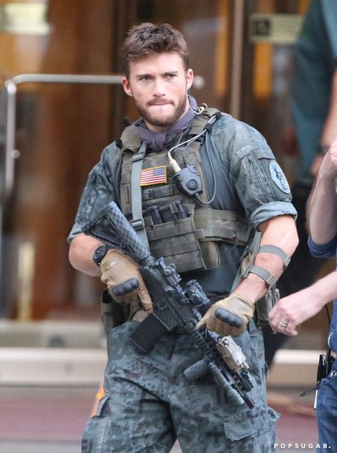 Cute Military Guys, Navy Seals Men, Military Guys, Scott Eastwood, Hot Cops, Pahlawan Marvel, Star Track, Navy Seal, Army Men