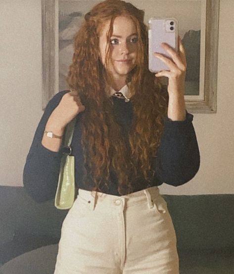 an aesthetic outfit from a pretty girl, a redhead Outfit Inspo Ginger Hair, Faith Collins Outfit, Faith Anne Collins, Faith Collins Redhead, Faith Collins Aesthetic, Ginger Girl Outfits, Redhead Outfits Aesthetic, Ginger Hair Outfits Style, Outfits For Gingers