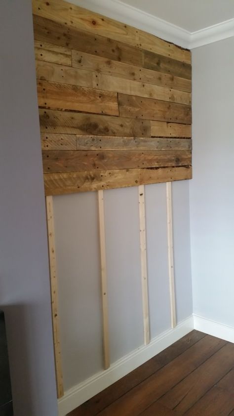 Pallet Wall Living Room Pallet Projects Pallet Walls Pallet Projects, Wooden Pallet Wall, Pallet Walls, Wood Pallet Wall, Diy Casa, Pallet Wall, Hus Inspiration, Pallet Ideas, Diy Pallet Projects