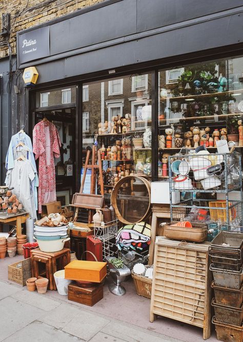 Vintage Stores In London, Vintage Shops In London, Vintage Shops London, Vintage Shop Paris, London Shops Aesthetic, Thrift Stores London, London Vintage Shop, London Thrift Stores, Vintage Shop Interior