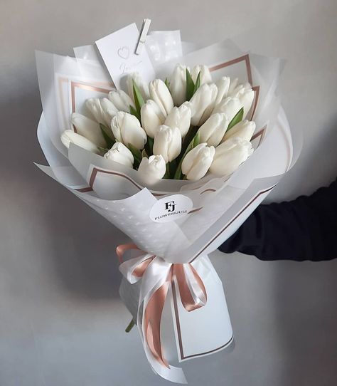 White Tulip Bouquet, Flower Bouqet, Tulip Colors, Flower Wrapping, White Tulip, Most Popular Flowers, Flower Bouquet Diy, Boquette Flowers, Tulip Bouquet