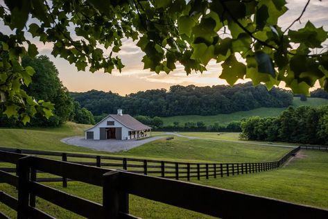 Horse Ranch Retreat, Fencing For Large Property, Horse Property Ideas, Horse Property Layout, Horse Ranch Aesthetic, Farm Property, Equestrian Stables, Luxury Farm, Equestrian Barns